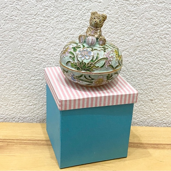 Vintage NYCO Nikki Yassaman Green Bear Trinket Box Faberge Enameled Art Figurine - Picture 2 of 13